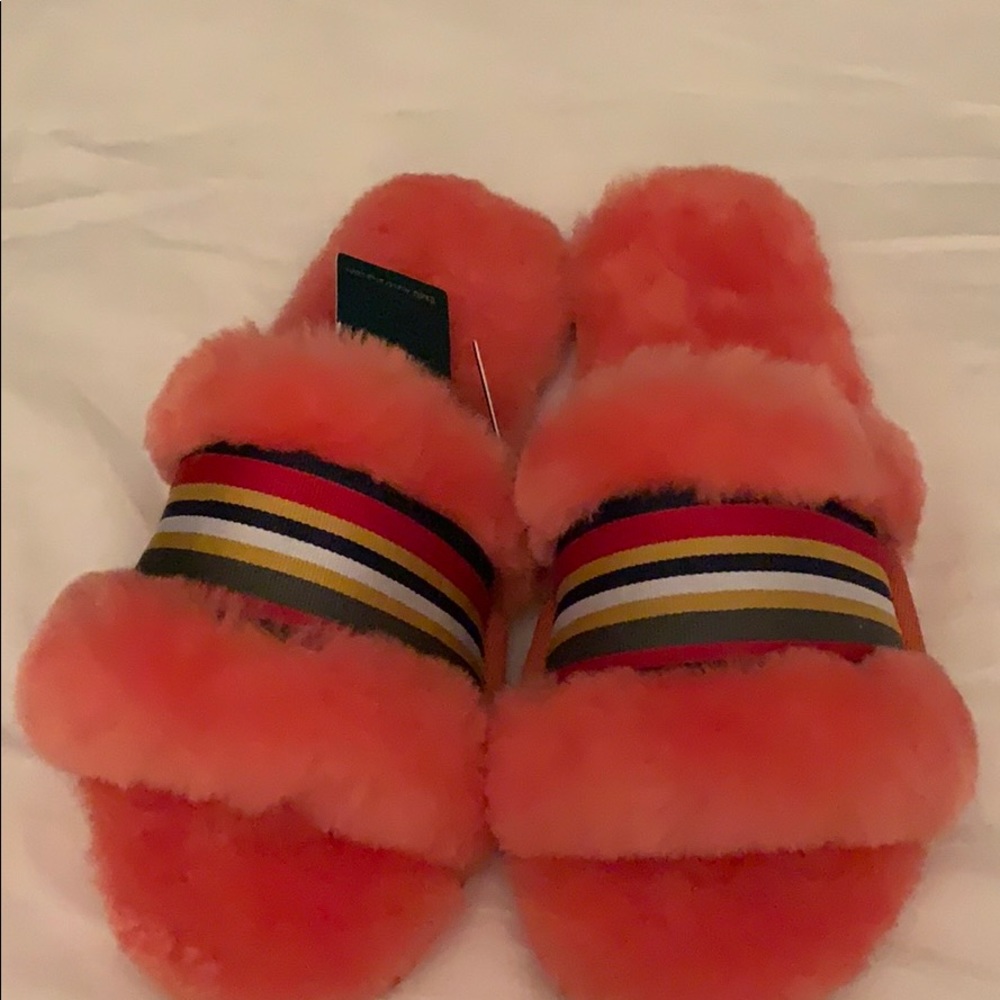 EMU Australia size 8... they run small. NWT!
